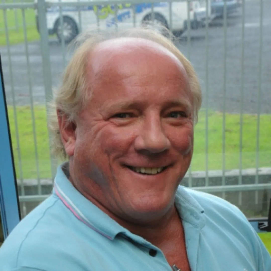 Dr Steve Taylor