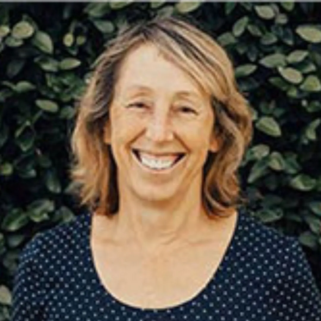 Dr Shelley Lichter