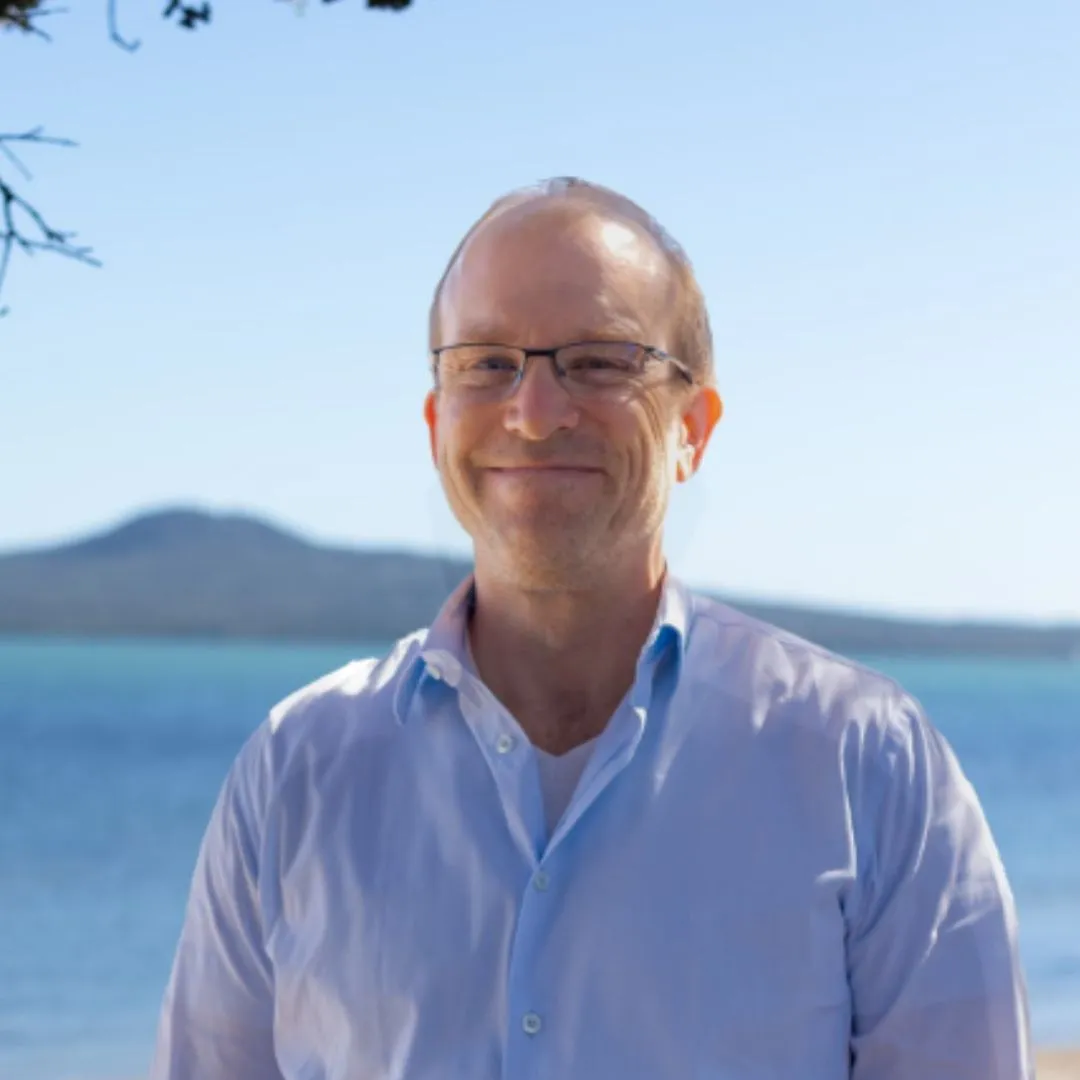 Dr Bob Cole
