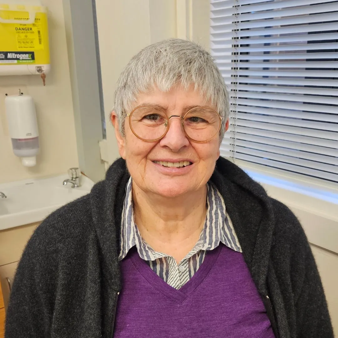 the doctors phoenix dr helen gardyne